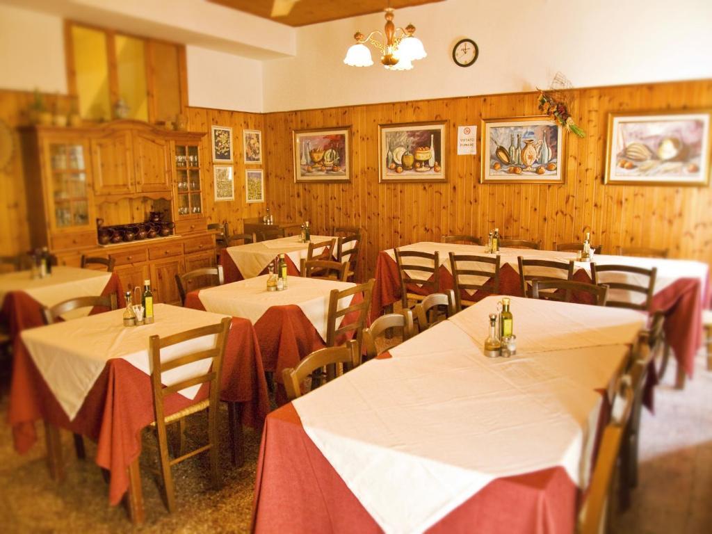 Hotel Da Paolino Trinità dʼAgultu Eksteriør bilde